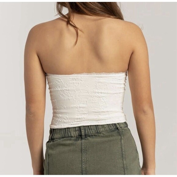 FULL TILT Seamless Lace Trim Textured Cropped Tube Top Size S/M Off White NWT - Picture 9 of 10